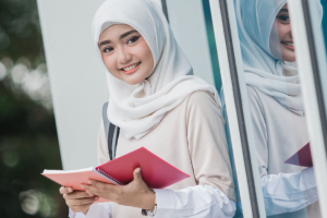 Top Scholarships for UAE Students in 2025