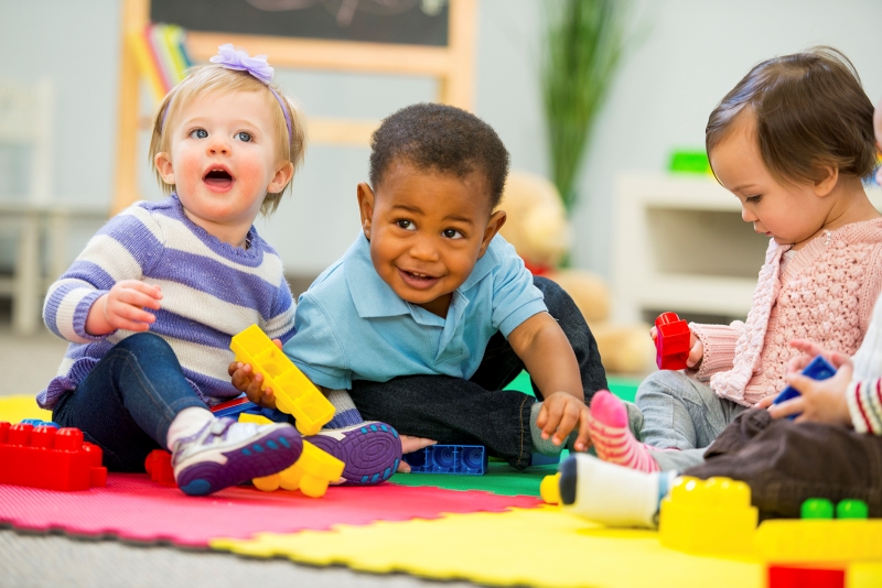 Things to Do With Toddlers to Spark Their Curiosity