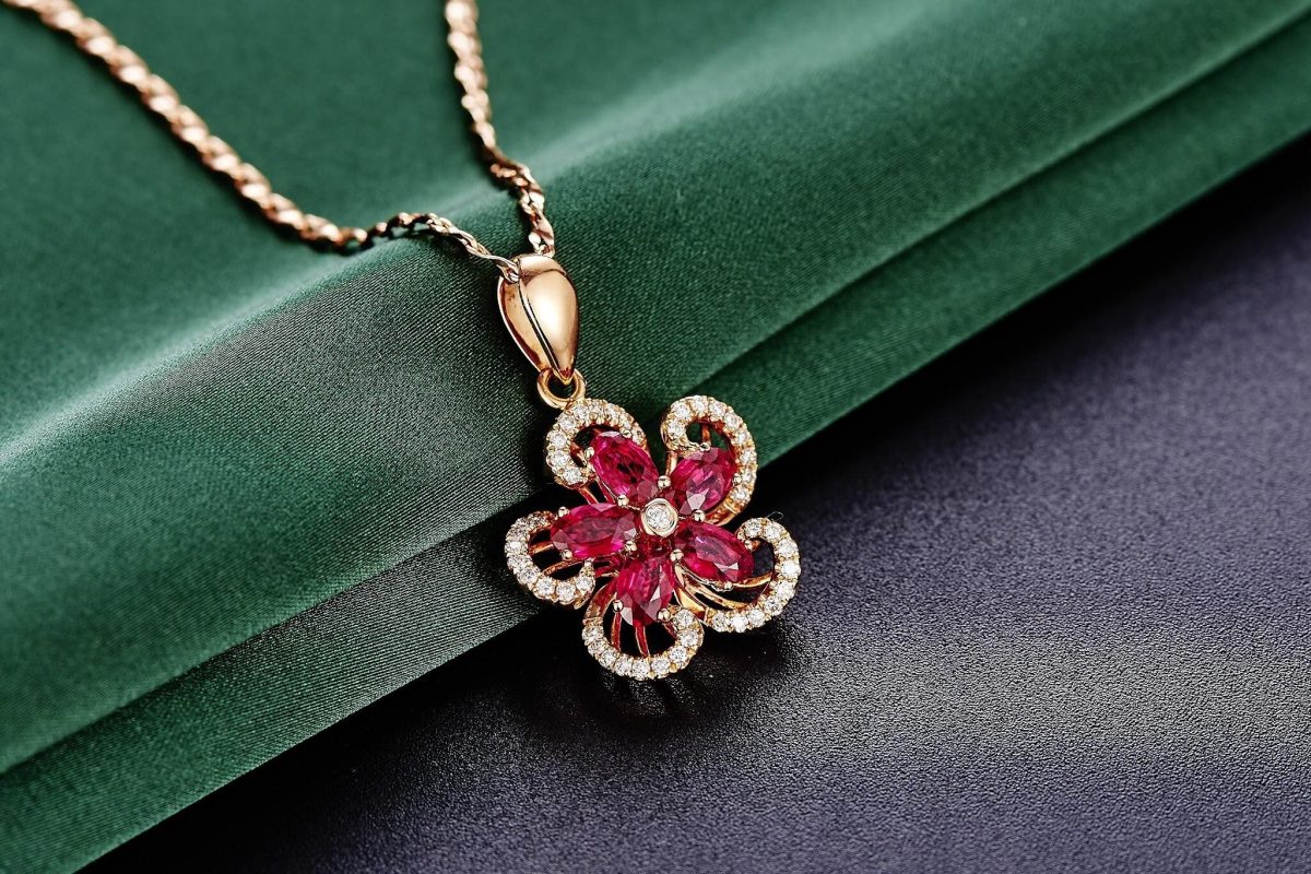 Don’t Replace It Yet: Easy Ways to Repair a Damaged Diamond Necklace Chain