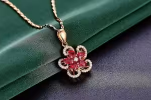 Easy Ways to Repair a Damaged Diamond Necklace Chain